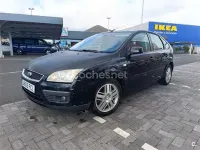 Usado Ford Focus Ghia 109 CV (80 kW) 2006 Negro Berlina