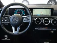 Usado Mercedes A180 116 CV (85 kW) 2019 Negro Utilitario
