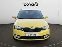 Usado Skoda Rapid Ambition 86 CV (63 kW) 2014 Amarillo Utilitario