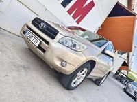 Usado Toyota RAV4 Executive 136 CV (100 kW) 2007 Beige SUV