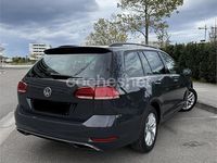 Usado VW Golf VII Advance 115 CV (84 kW) 2019 Gris / plata Familiar