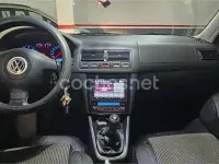 Usado VW Golf IV Highline 105 CV (77 kW) 2002 Azul Berlina