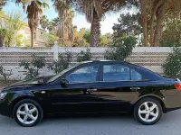 Usado Hyundai Sonata Style 140 CV (102 kW) 2008 Negro Berlina