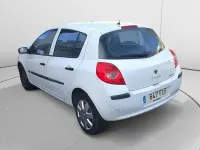 Usado Renault Clio Authentique 75 CV (55 kW) 2007 Blanco
