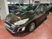 Usado Peugeot 308 Active 92 CV (67 kW) 2012 Marrón