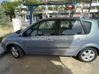 Usado Renault Scénic II Expression 105 CV (77 kW) 2007 Gris / plata Monovolumen