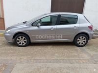 Usado Peugeot 307 90 CV (66 kW) 2002 Gris / plata Berlina