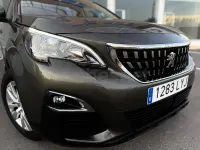 Usado Peugeot 3008 Active 131 CV (96 kW) 2020 Gris / plata SUV