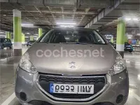 Usado Peugeot 208 Active 82 CV (60 kW) 2012 Beige Utilitario