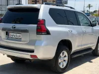 Usado Toyota Land Cruiser Limited 177 CV (130 kW) 2019 Gris / plata SUV