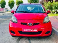 Usado Toyota Aygo Style 68 CV (50 kW) 2010 Rojo Utilitario