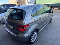 Usado Mercedes B200 140 CV (102 kW) 2008 Beige Monovolumen