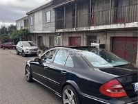 Usado Mercedes E320 Avantgarde 204 CV (150 kW) 2004 Azul Berlina