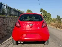 Usado Ford Ka 69 CV (50 kW) 2015 Rojo Berlina