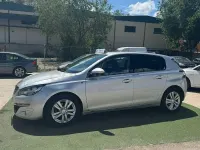 Usado Peugeot 308 Style 120 CV (88 kW) 2017 Gris / plata Berlina