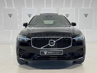 Usado Volvo XC60 R-Design 235 CV (172 kW) 2018 Negro SUV