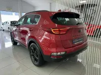Usado Kia Sportage 136 CV (100 kW) 2022 Burdeos SUV