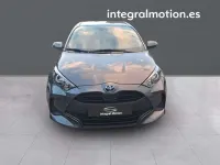 Usado Toyota Yaris Business Edition 116 CV (85 kW) 2021 Gris Utilitario