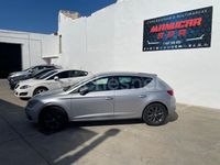 Usado Seat Leon Style 115 CV (84 kW) 2019 Gris / plata Berlina