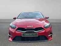 Usado Kia Ceed 136 CV (100 kW) 2023 Rojo Utilitario