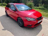 Usado Seat Leon CONNECT 110 CV (80 kW) 2016 Rojo Familiar
