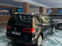 Usado VW Touran Sportline 140 CV (102 kW) 2015 Negro Monovolumen