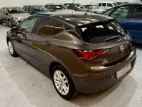 Usado Opel Astra Excellence 110 CV (80 kW) 2016 Gris Utilitario