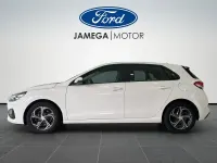 Usado Hyundai i30 120 CV (88 kW) 2021 Blanco Utilitario