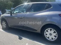 Usado Renault Clio IV Business 75 CV (55 kW) 2016 Gris / plata Berlina