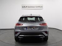 Usado Kia XCeed 100 CV (73 kW) 2025 Gris / plata SUV