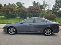 Usado Honda Accord Elegance 156 CV (114 kW) 2008 Gris / plata Berlina
