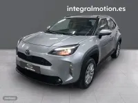 Usado Toyota Yaris Cross Business Edition 116 CV (85 kW) 2025 Plateado SUV