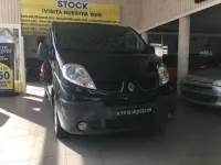 Usado Renault Trafic 90 CV (66 kW) 2013 Negro Monovolumen