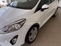 Usado Ford Fiesta Trend 85 CV (62 kW) 2018 Blanco Utilitario
