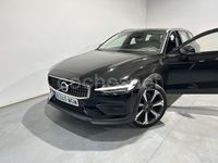 Usado Volvo V60 CC Core 197 CV (144 kW) 2023 Negro Familiar