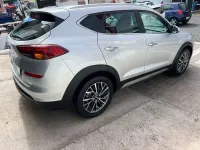 Usado Hyundai Tucson 177 CV (130 kW) 2019 Gris SUV
