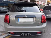 Usado Mini Cooper 192 CV (141 kW) 2018 Gris Utilitario