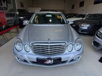 Usado Mercedes E220 Elegance 170 CV (125 kW) 2008 Gris / plata Berlina