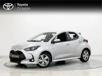 Usado Toyota Yaris Active 2024 Gris Utilitario