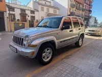 Usado Jeep Cherokee Limited 163 CV (119 kW) 2008 Gris / plata SUV