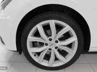 Usado Seat Leon Style 115 CV (84 kW) 2018 Blanco Berlina