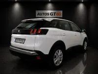 Usado Peugeot 3008 Active 130 CV (95 kW) 2019 Blanco SUV