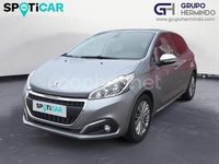 Usado Peugeot 208 Signature Sky 82 CV (60 kW) 2019 Gris / plata Utilitario