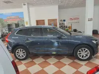 Usado Volvo XC60 Momentum 197 CV (144 kW) 2021 Azul SUV