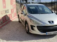 Usado Peugeot 308 90 CV (66 kW) 2008 Gris / plata Berlina