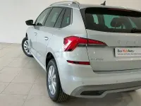 Usado Skoda Kamiq Selection 115 CV (84 kW) 2025 Gris / plata SUV