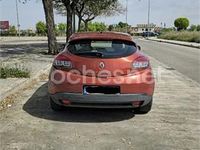 Begagnad Renault Mégane Dynamique 110 HK (80 kW) 2010 Röd Sedan