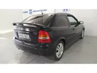 Usado Opel Astra Sportive 125 CV (91 kW) 2002 Negro Utilitario