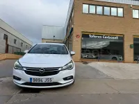 Usado Opel Astra Selective 110 CV (80 kW) 2016 Blanco Berlina