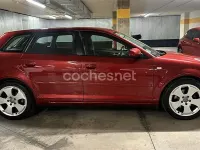 Usado Audi A3 Sportback Ambition 140 CV (102 kW) 2007 Granate Utilitario